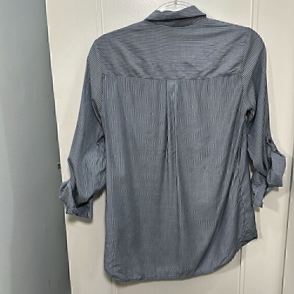 Express Women Shirt Navy White Vertical Striped Button Up Roll Sleeve Size XS TP - Picture 6 of 6